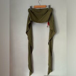 Cider dark green crop top with wrap. Women’s size large. New with tags!